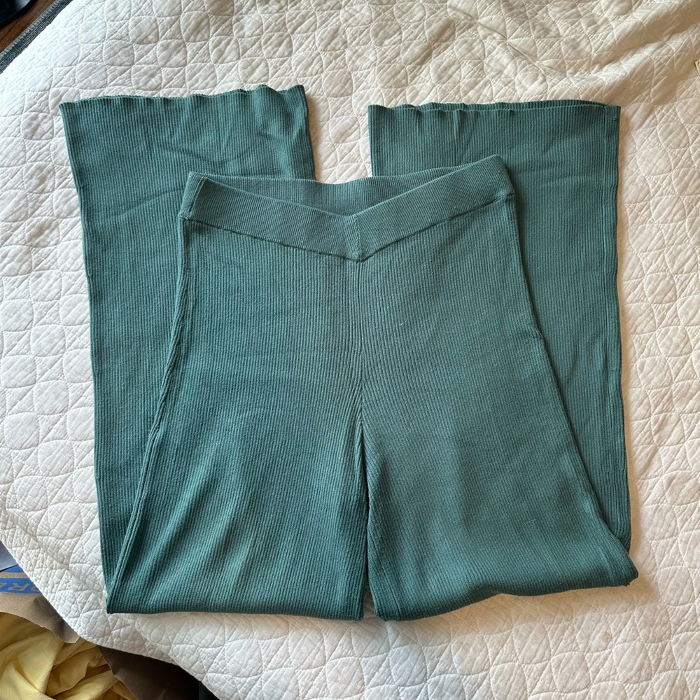 Abercrombie Crossover Waist Knit Pants